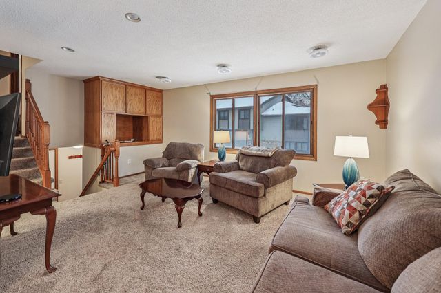 3806 Brookdale Circle N, Brooklyn Park, MN 55443