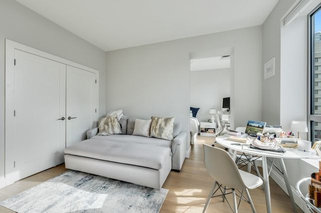 100 Shawmut 411, Boston, MA 02118