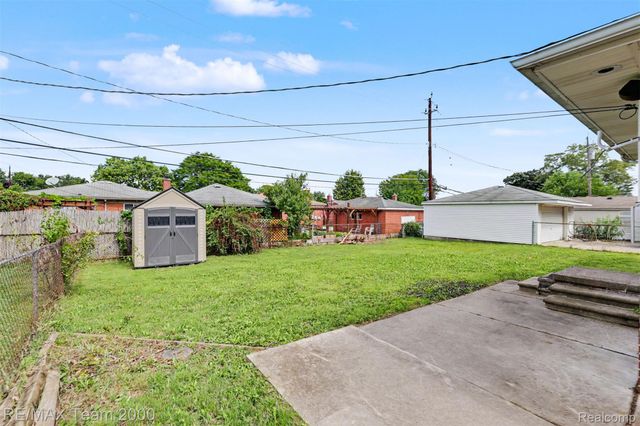 26366 ANN ARBOR Trail, Dearborn Heights, MI 48127