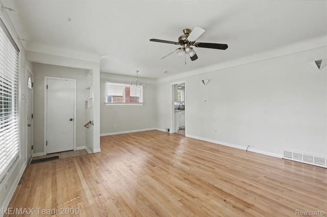 26366 ANN ARBOR Trail, Dearborn Heights, MI 48127