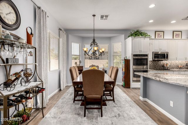 8022 W DONALD Drive, Peoria, AZ 85383