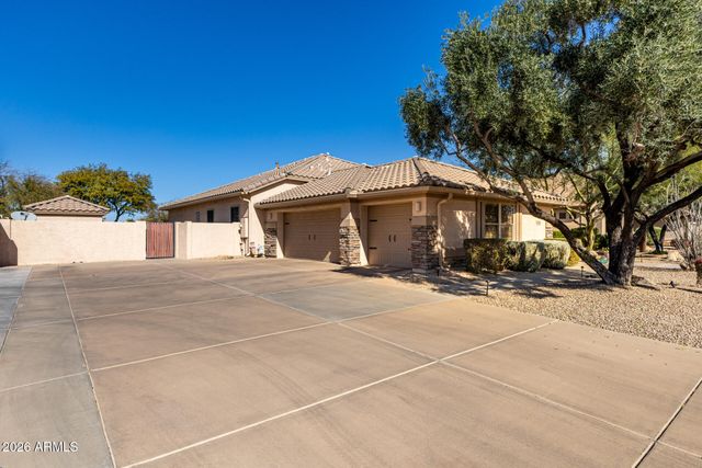 8022 W DONALD Drive, Peoria, AZ 85383