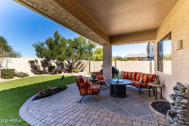 8022 W DONALD Drive, Peoria, AZ 85383
