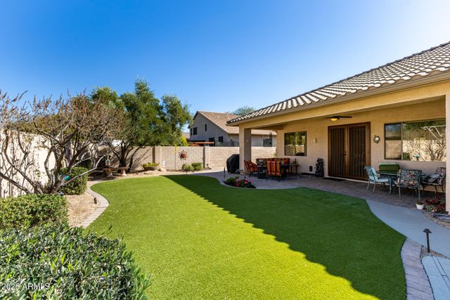 8022 W DONALD Drive, Peoria, AZ 85383