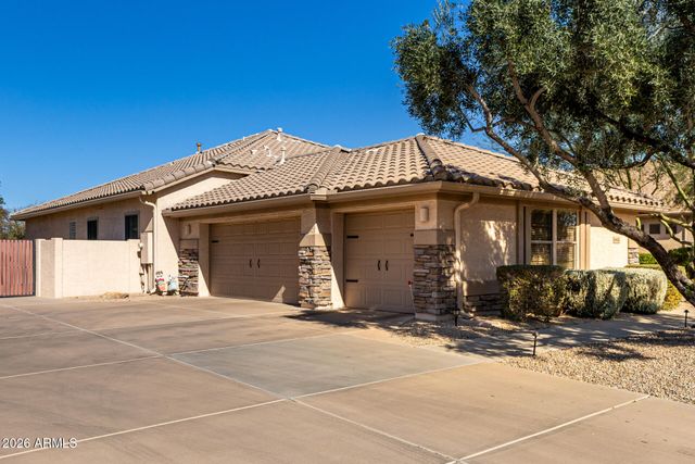 8022 W DONALD Drive, Peoria, AZ 85383