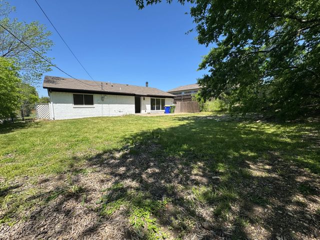 8237 Albert Street, White Settlement, TX 76108
