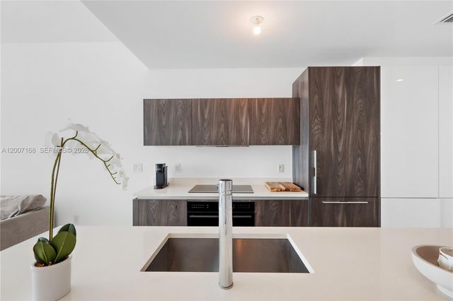 480 NE 31st St 2405, Miami, FL 33137