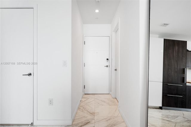 480 NE 31st St 2405, Miami, FL 33137