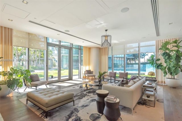 480 NE 31st St 2405, Miami, FL 33137