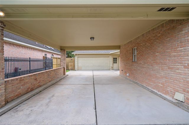 15111 T C Jester Boulevard, Houston, TX 77068