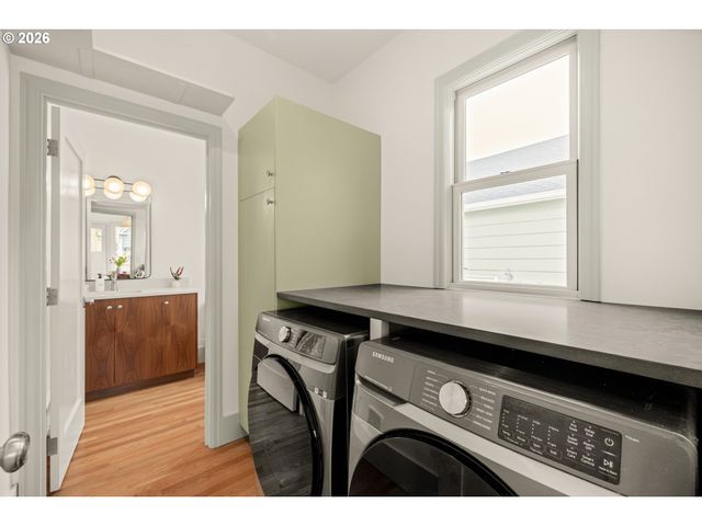 2606 Se 16TH Ave, Portland, OR 97202