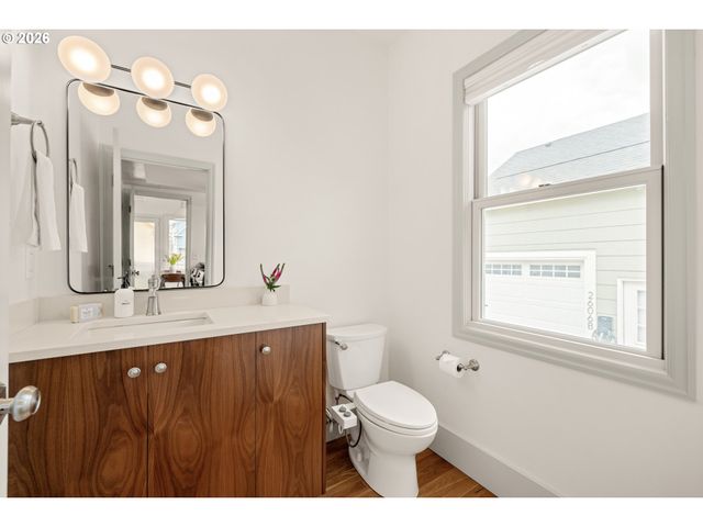 2606 Se 16TH Ave, Portland, OR 97202