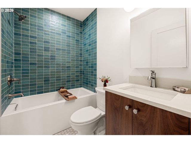 2606 Se 16TH Ave, Portland, OR 97202