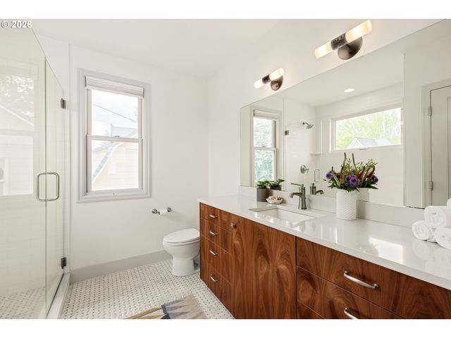 2606 Se 16TH Ave, Portland, OR 97202
