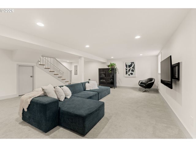 2606 Se 16TH Ave, Portland, OR 97202