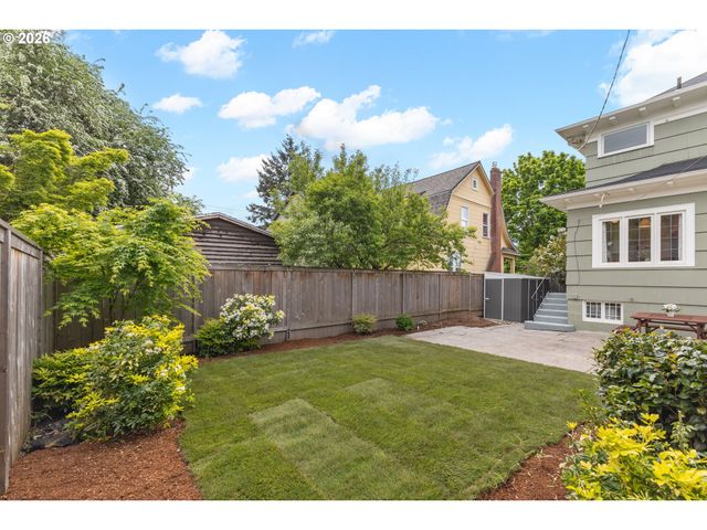 2606 Se 16TH Ave, Portland, OR 97202