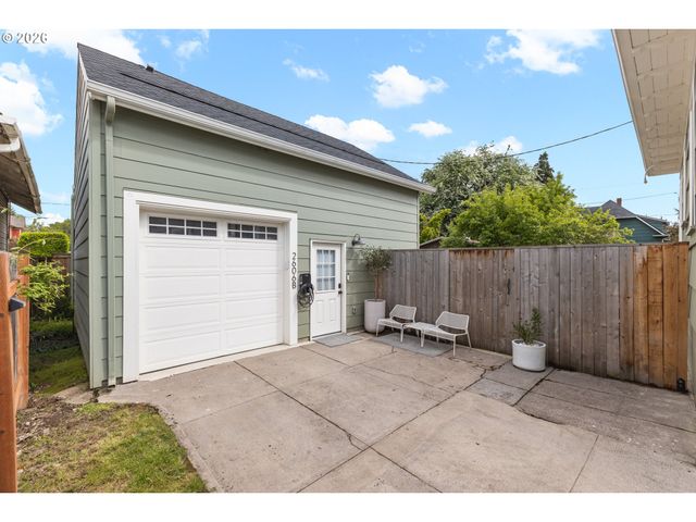 2606 Se 16TH Ave, Portland, OR 97202