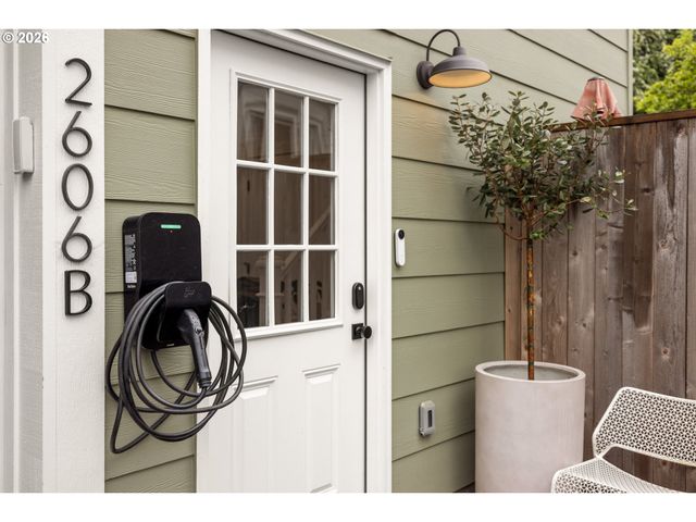 2606 Se 16TH Ave, Portland, OR 97202