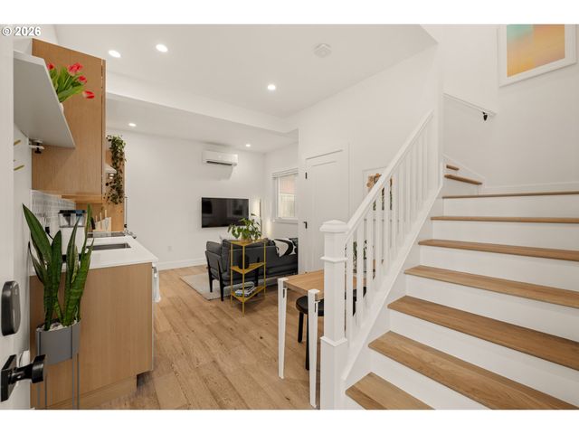 2606 Se 16TH Ave, Portland, OR 97202