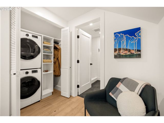 2606 Se 16TH Ave, Portland, OR 97202
