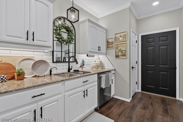 5802 Meadowview Road, Huntington, AR 72940