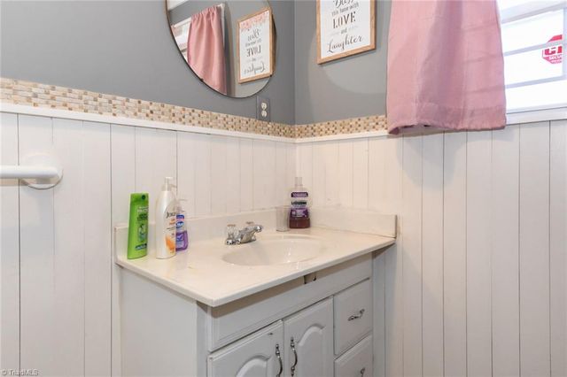 2924 Monterey Street, Greensboro, NC 27406