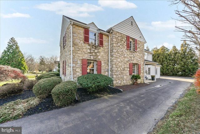 801 ESSEX RD, Wilmington, DE 19807