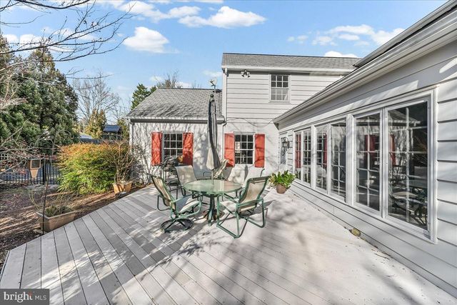 801 ESSEX RD, Wilmington, DE 19807