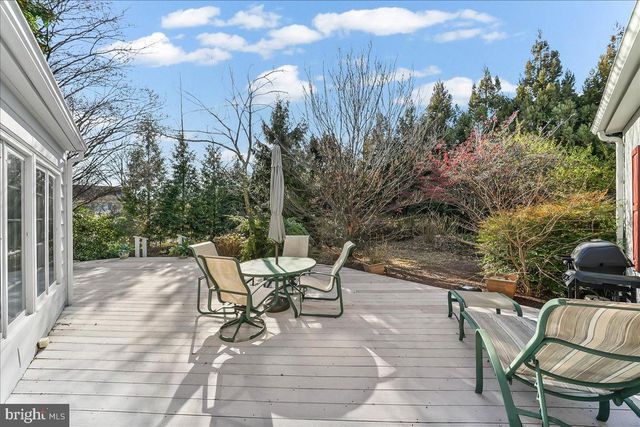 801 ESSEX RD, Wilmington, DE 19807