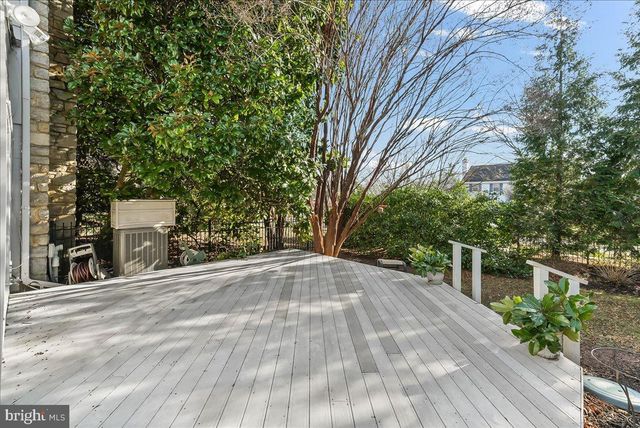 801 ESSEX RD, Wilmington, DE 19807