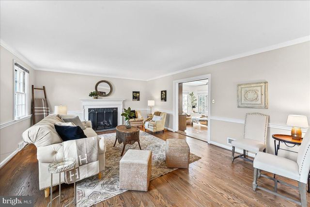 801 ESSEX RD, Wilmington, DE 19807