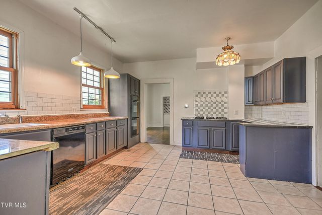 713 Ash Street, Bristol, TN 37620