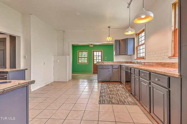713 Ash Street, Bristol, TN 37620