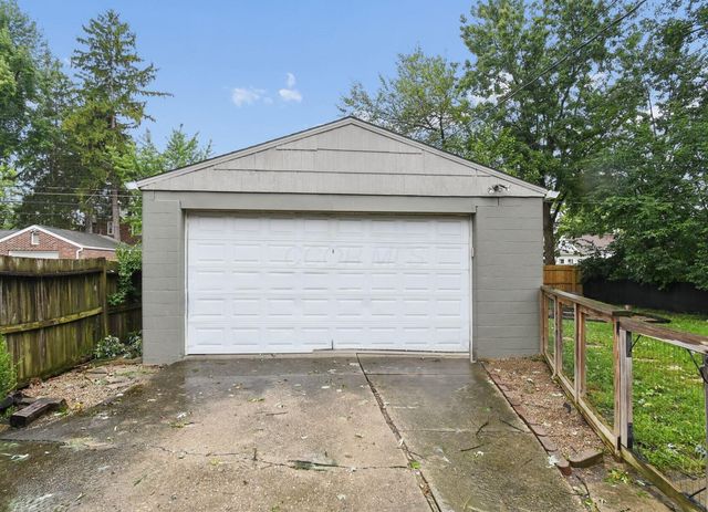 3015 Oaklawn Street, Columbus, OH 43224