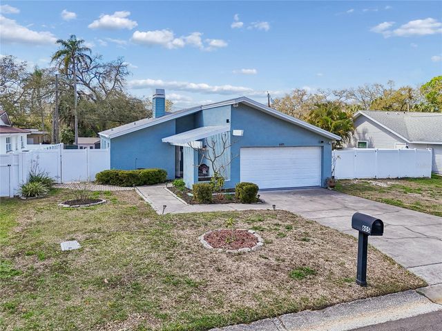 605 25TH STREET SW, Largo, FL 33770