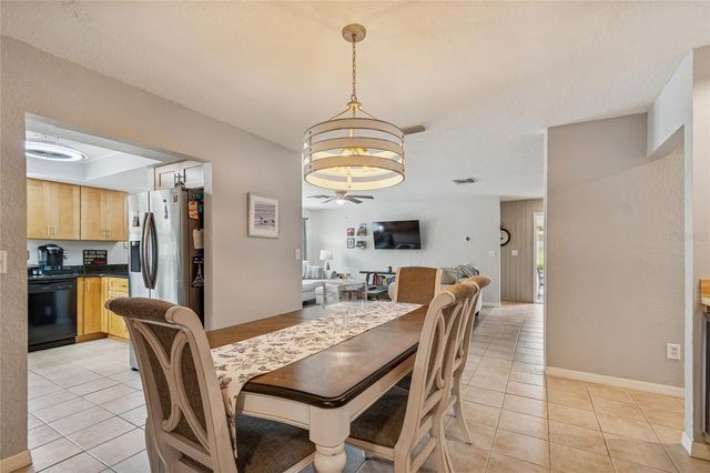 605 25TH STREET SW, Largo, FL 33770