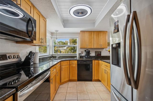 605 25TH STREET SW, Largo, FL 33770