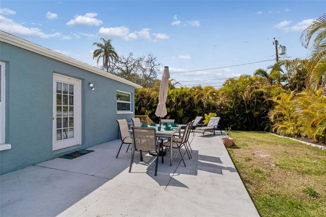 605 25TH STREET SW, Largo, FL 33770