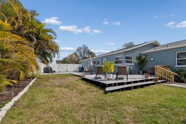 605 25TH STREET SW, Largo, FL 33770