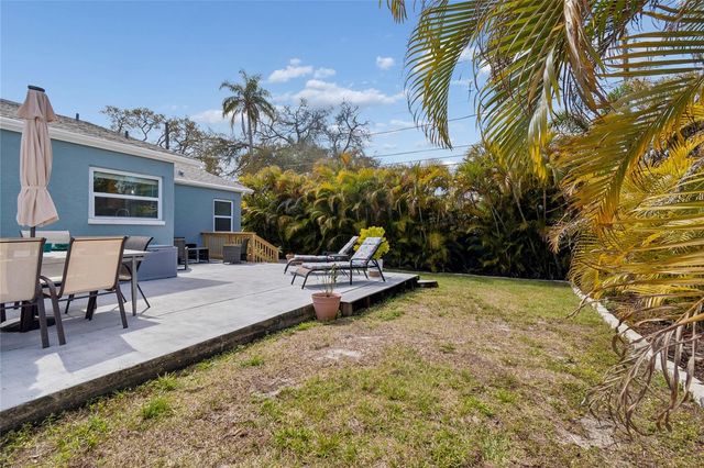 605 25TH STREET SW, Largo, FL 33770