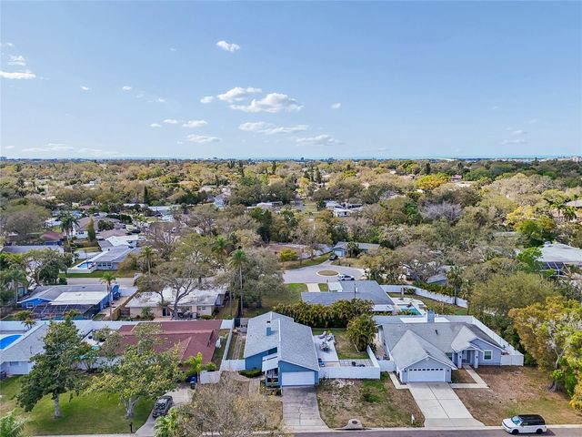 605 25TH STREET SW, Largo, FL 33770