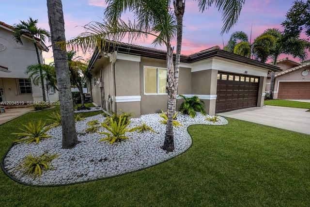 414 SW 177th Ave, Pembroke Pines, FL 33029