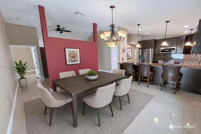 414 SW 177th Ave, Pembroke Pines, FL 33029