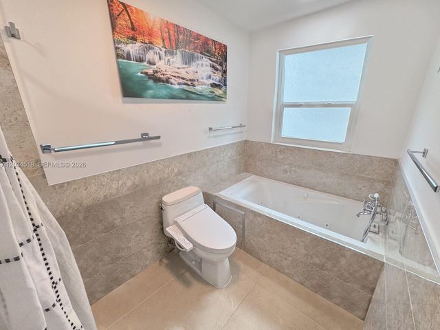 414 SW 177th Ave, Pembroke Pines, FL 33029