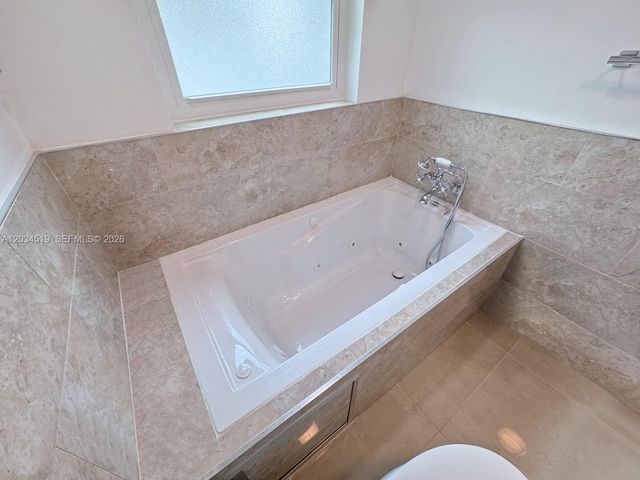 414 SW 177th Ave, Pembroke Pines, FL 33029