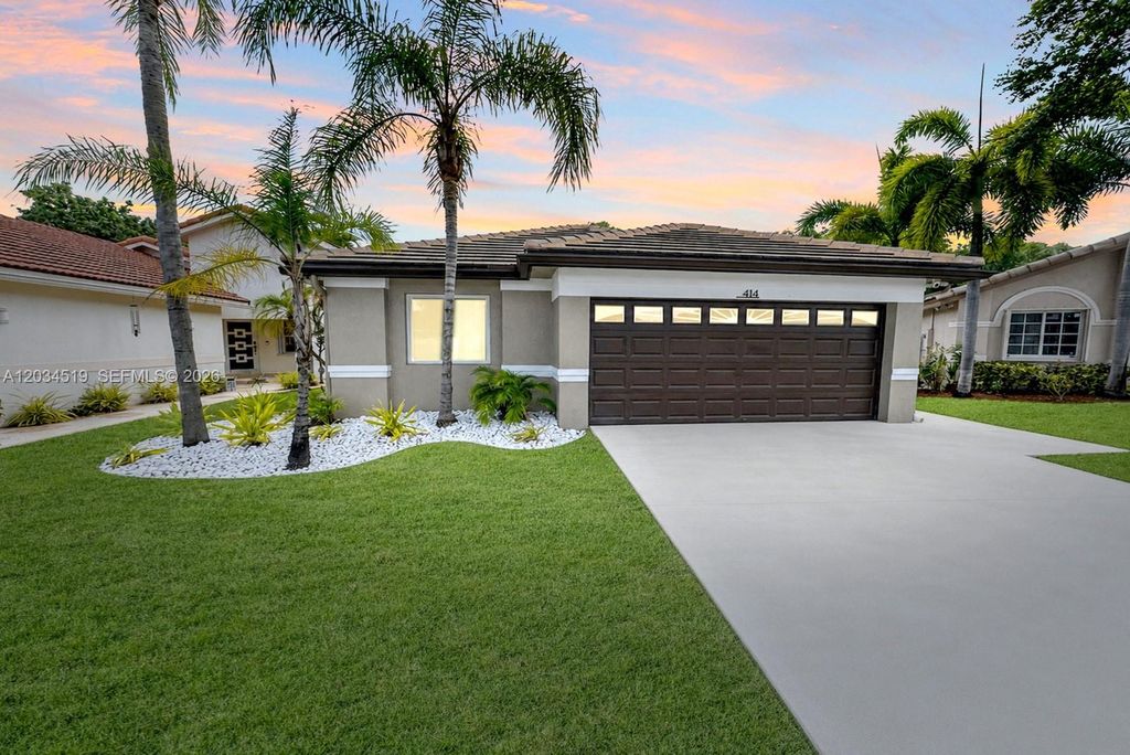 414 SW 177th Ave, Pembroke Pines, FL 33029