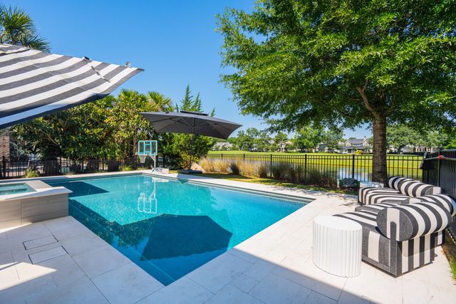211 Ithecaw Creek Street, Charleston, SC 29492