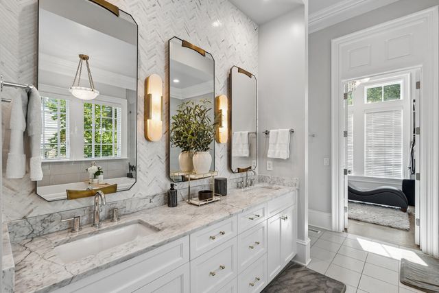 211 Ithecaw Creek Street, Charleston, SC 29492