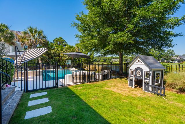 211 Ithecaw Creek Street, Charleston, SC 29492