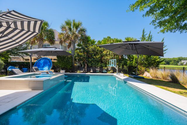 211 Ithecaw Creek Street, Charleston, SC 29492